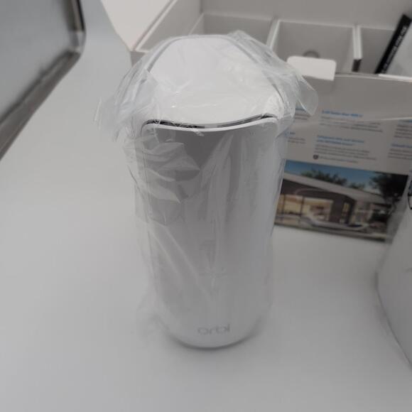 Netgear Orbi 770 Series Tri-band Mesh Wi-Fi 7 - Satellite RBE770 & Router RBE771 - Picture 13 of 15